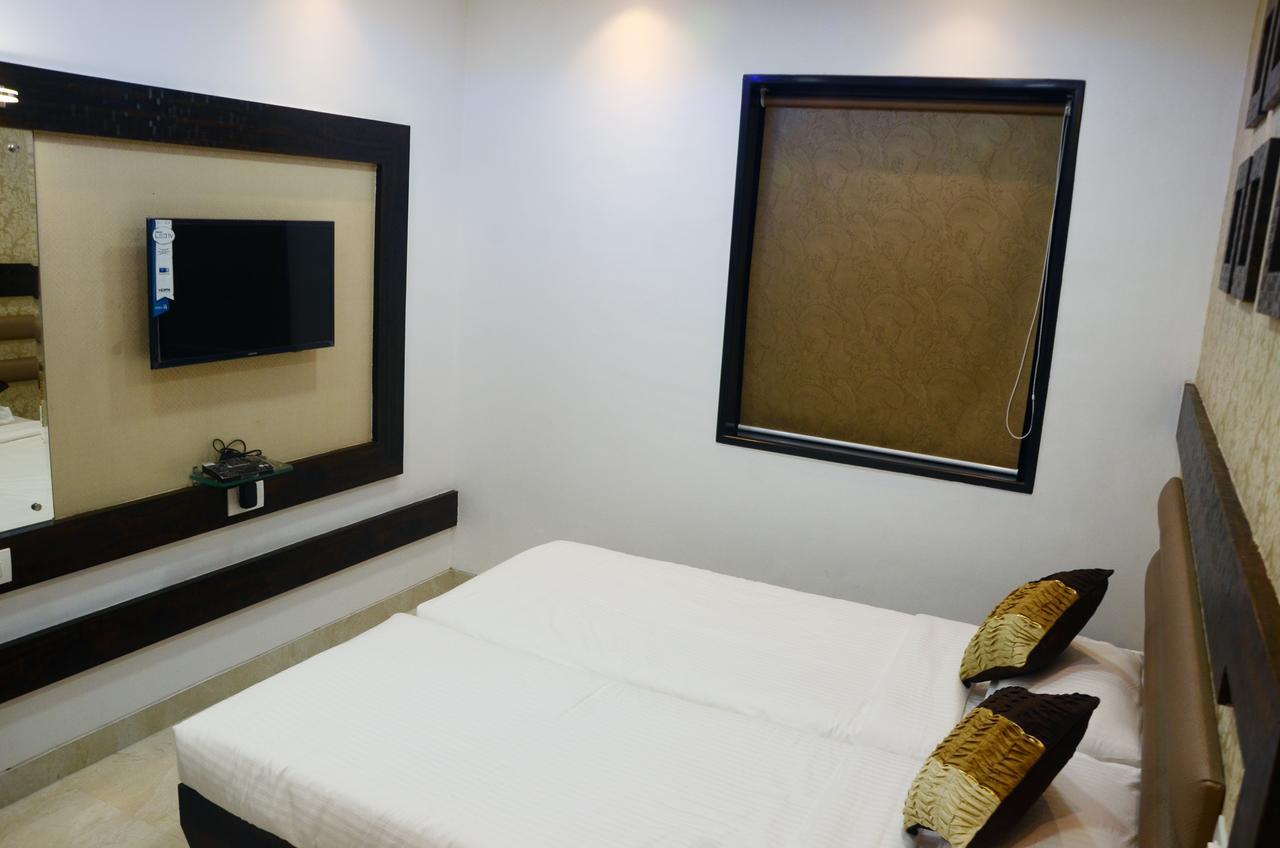 Hotel Modern Mumbai Kültér fotó