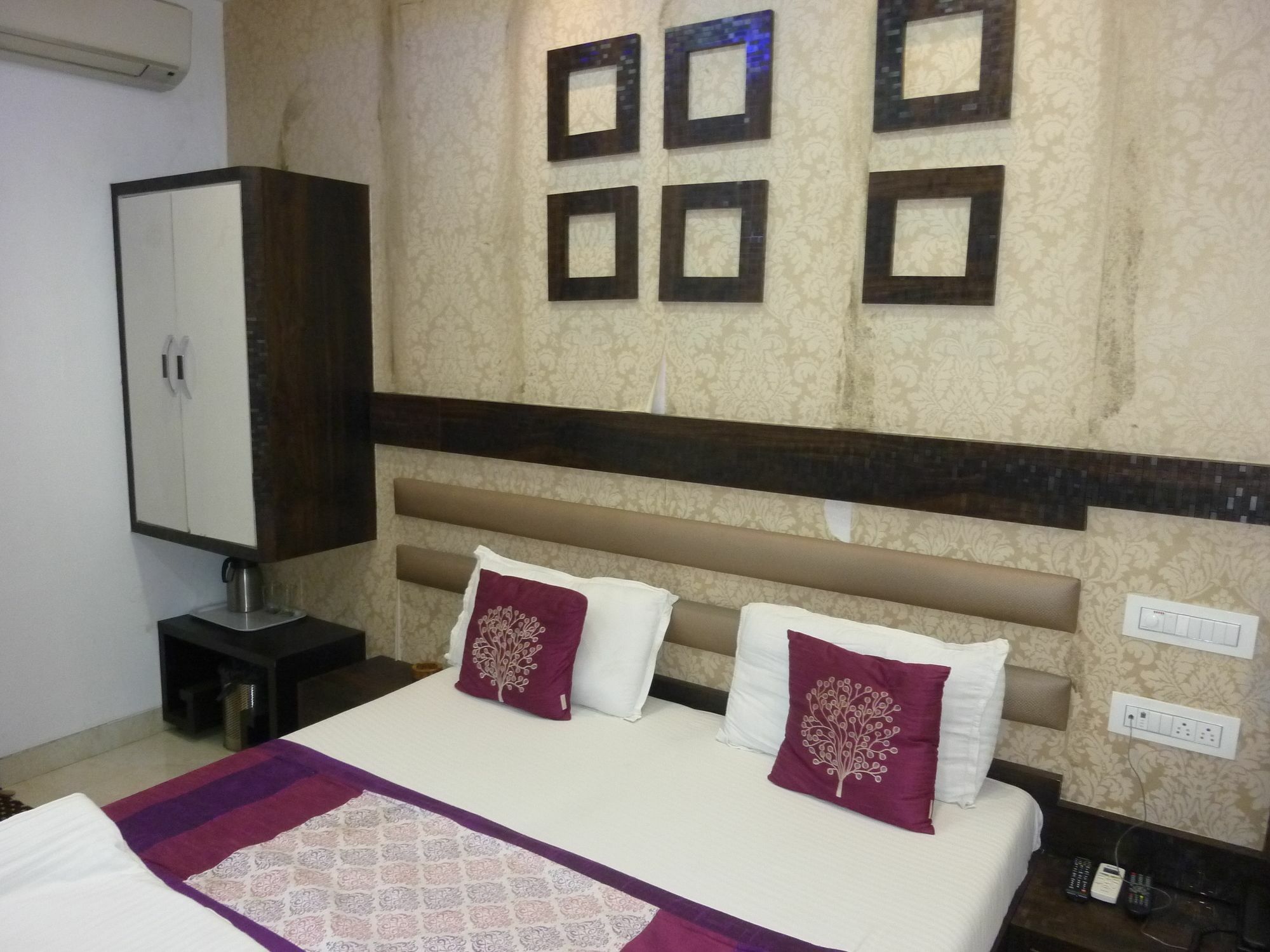 Hotel Modern Mumbai Kültér fotó