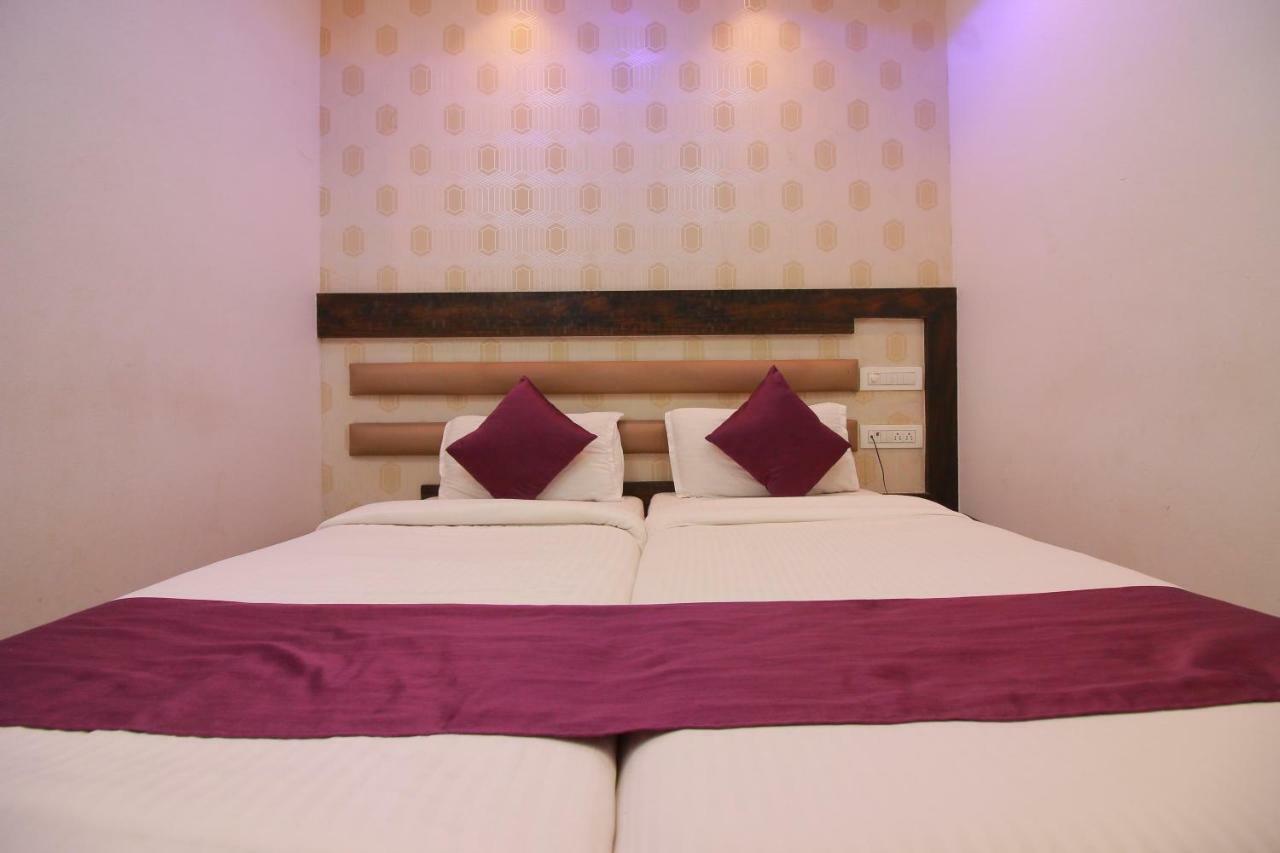 Hotel Modern Mumbai Kültér fotó